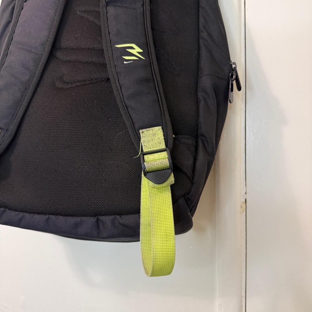 Nike "All In" Russell Wilson Young Athletes Backpack - Picture 3 of 6